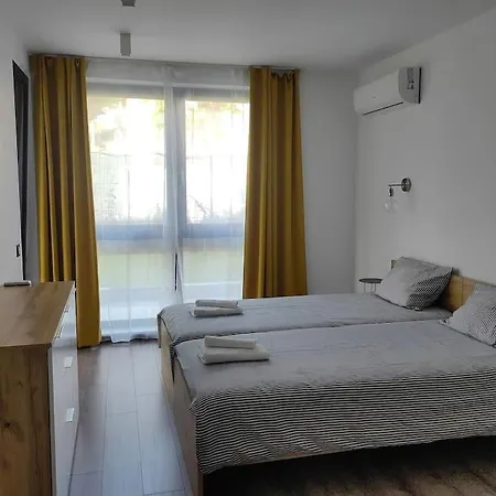 Апартаменты The Courtyard 2bdrm *