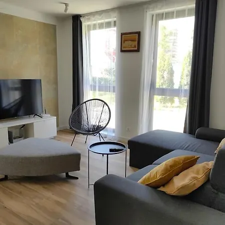 Апартаменты The Courtyard 2bdrm