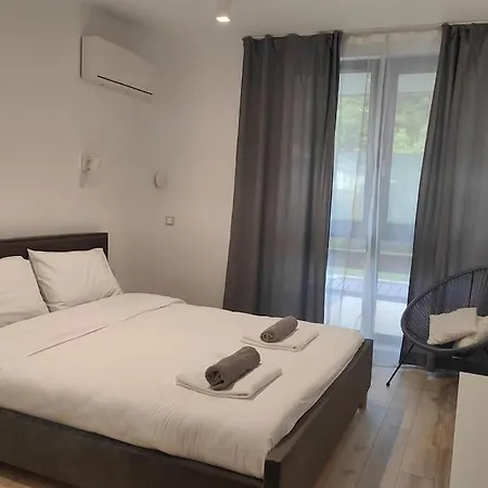 The Courtyard 2bdrm Sofia