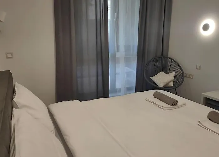 アパート The Courtyard 2bdrm *