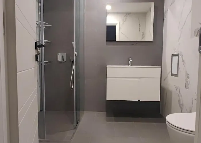 アパート The Courtyard 2bdrm