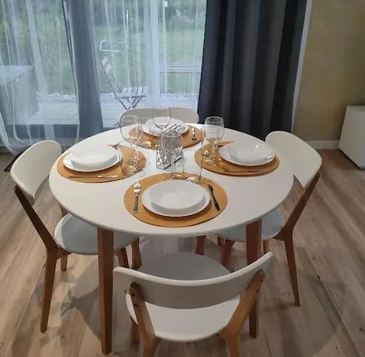 アパート The Courtyard 2bdrm *