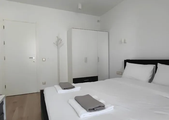 アパート The Courtyard 2bdrm ソフィア